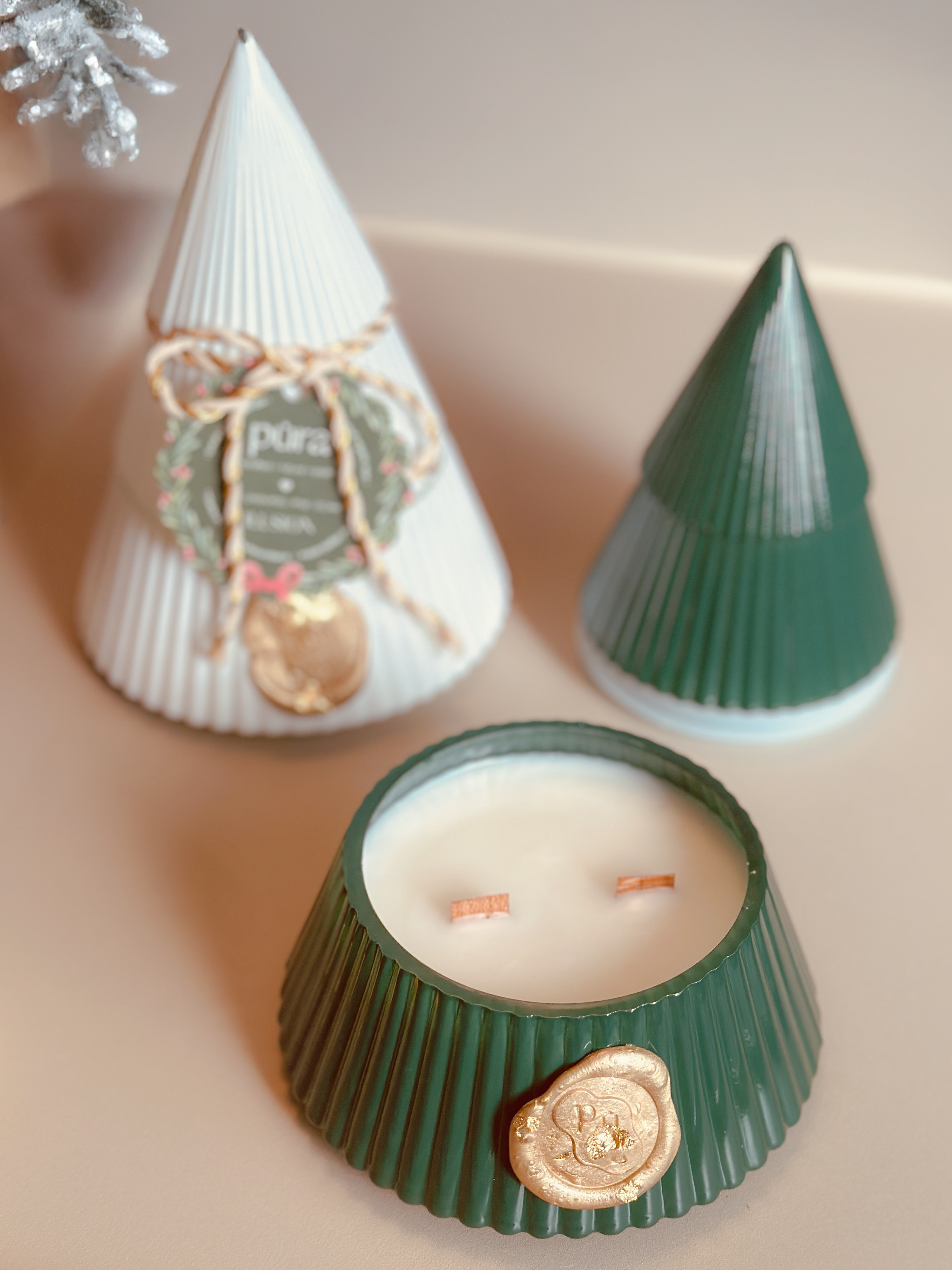 Christmas 8.5oz Candle