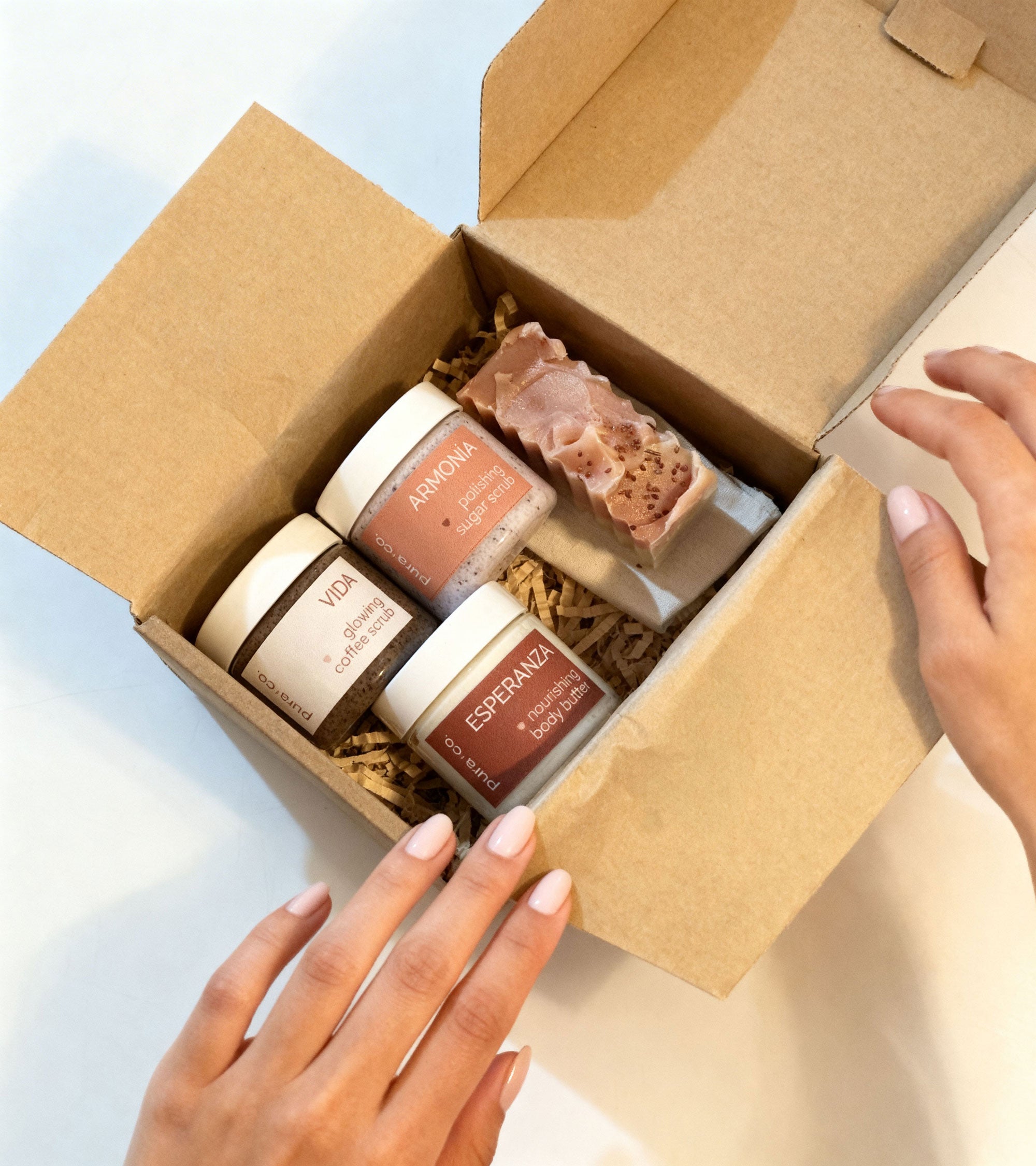Pura+Co | Caja Bundle tipo Gift Box | Artisanal Soap, Scrub and Body Butter | Cold-process Soap | Handmade Skin Care | Puerto Rico 