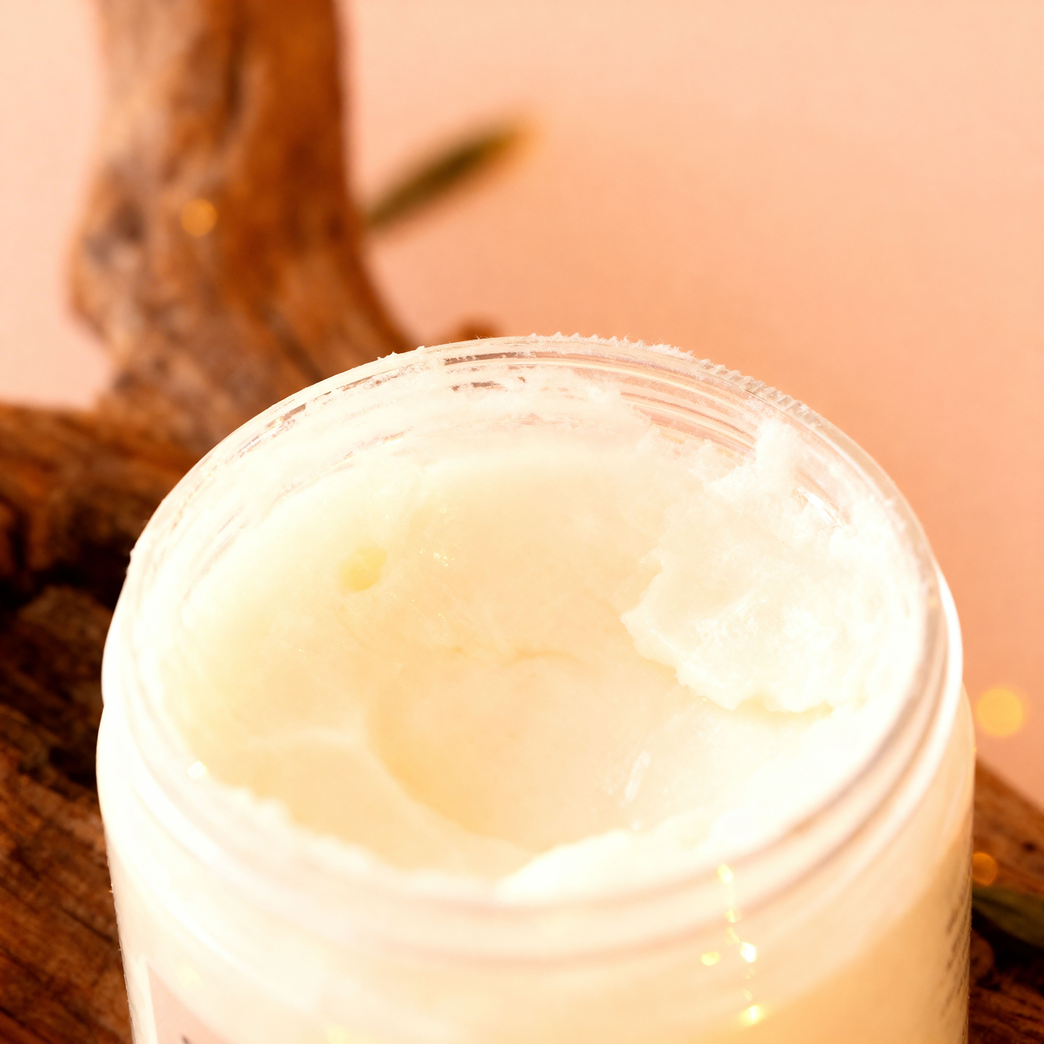 Pura+Co | Esperanza body butter white marshmallowy texture is spotlighted |  White Tea and Eucalyptus Scent | Handmade Skin Care | Puerto Rico