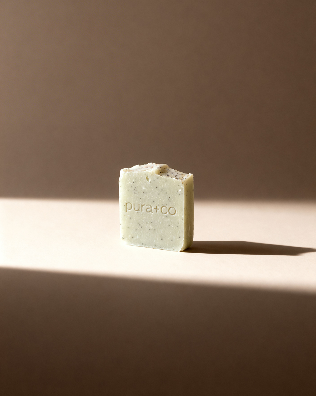 Pura+Co | Jabón Artesanal | Artisanal Soap | Cold-process Soap ||  White Tea and Eucalyptus Scent | Handmade Skin Care | Puerto Rico